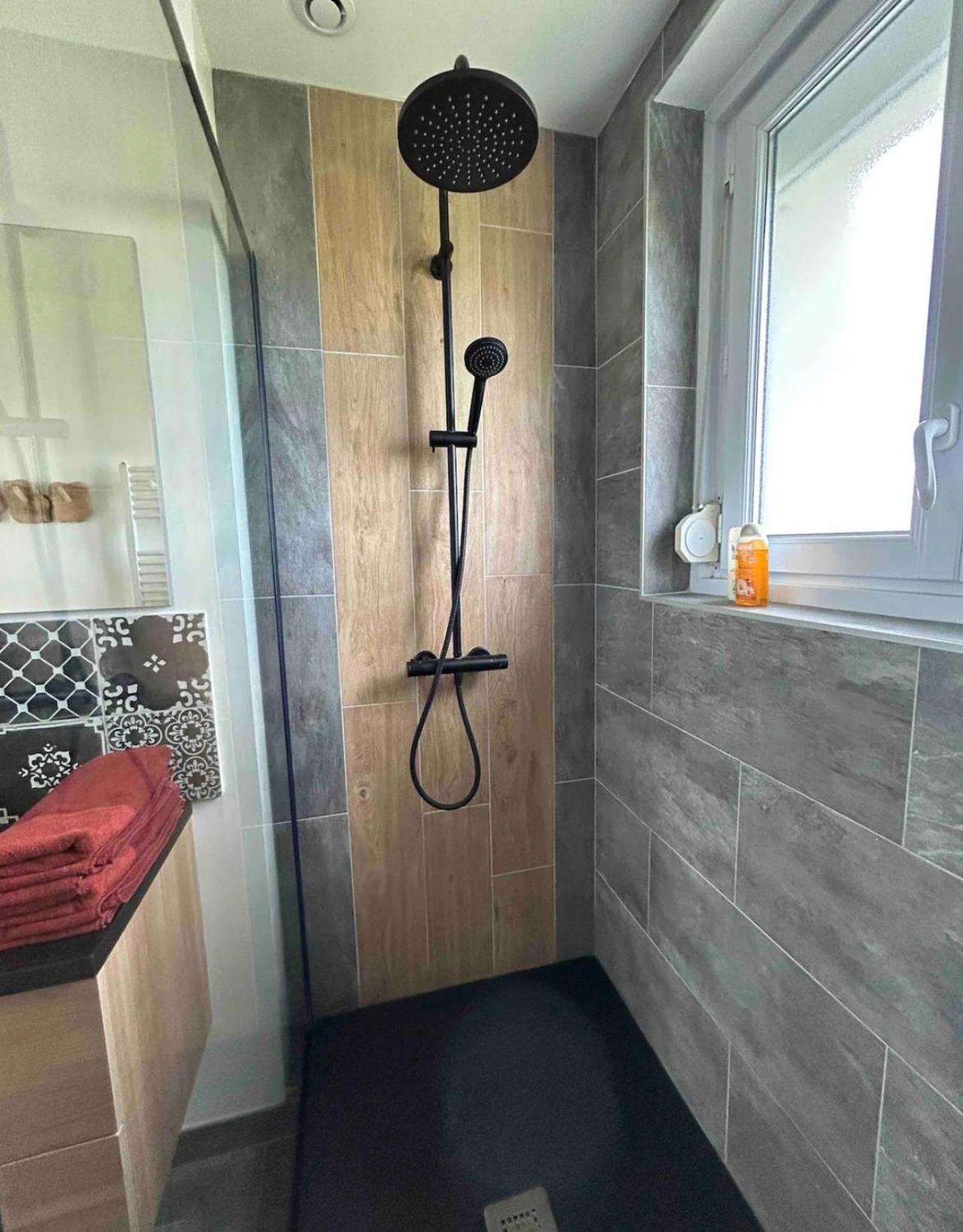 Superbe Appartement Refait A Neuf 莫尔莱 外观 照片