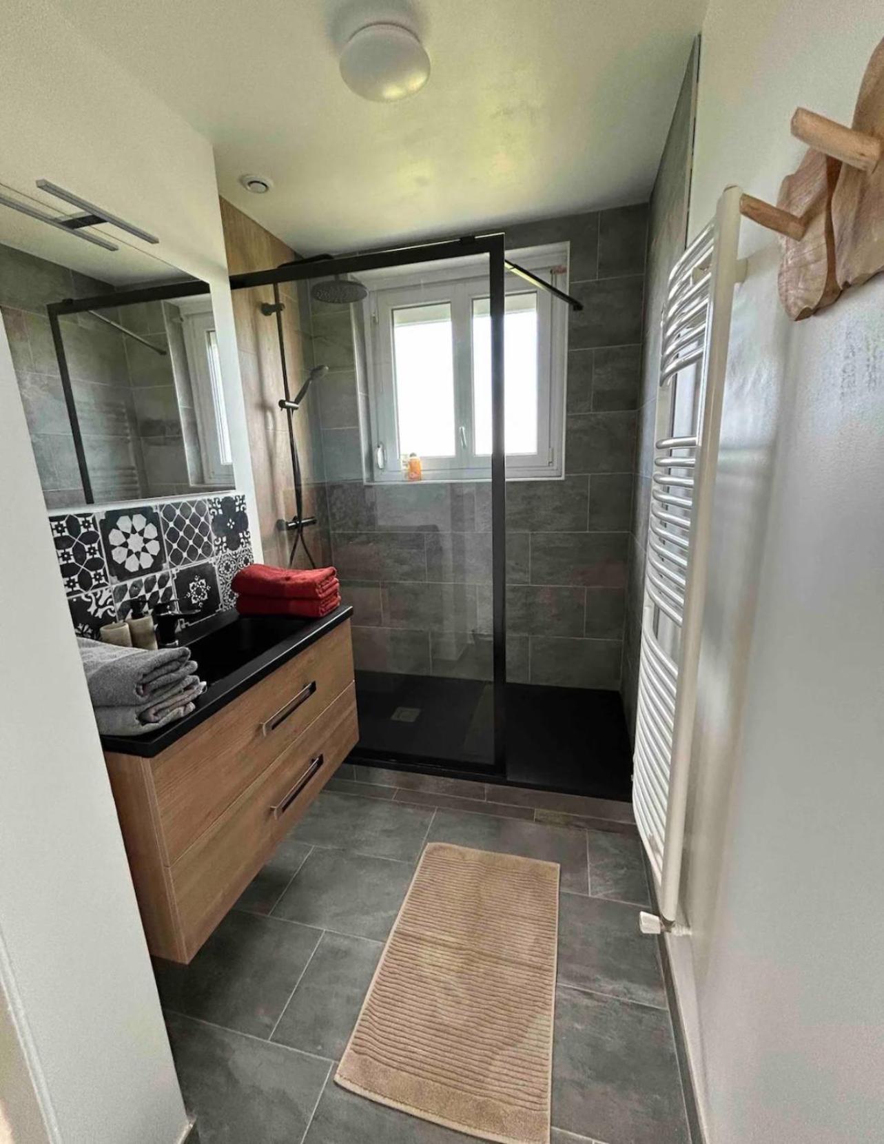 Superbe Appartement Refait A Neuf 莫尔莱 外观 照片